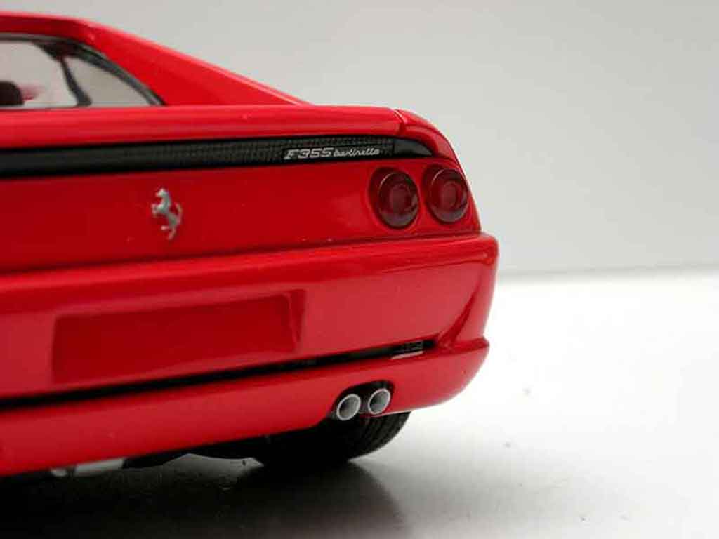 Ferrari F355 Berlinetta Sedan gtb rood 1/18 Ut Models