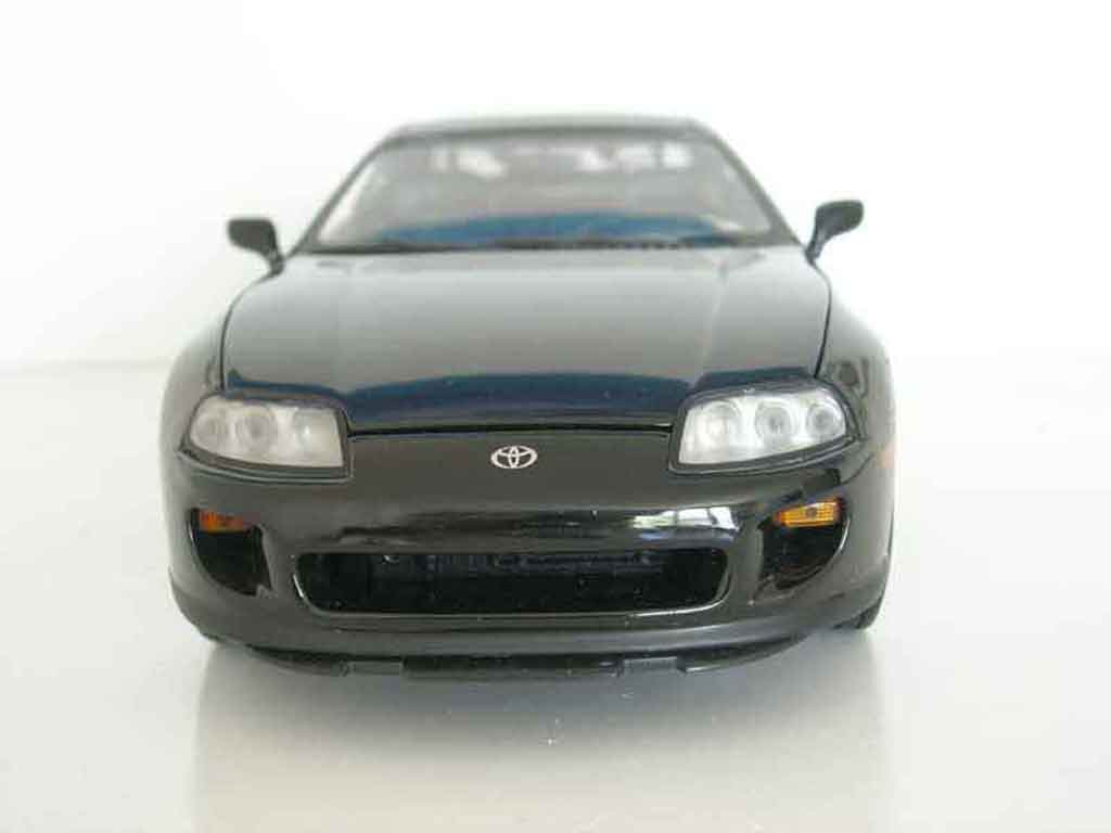 Toyota Supra Base zwart 1/18 Kyosho