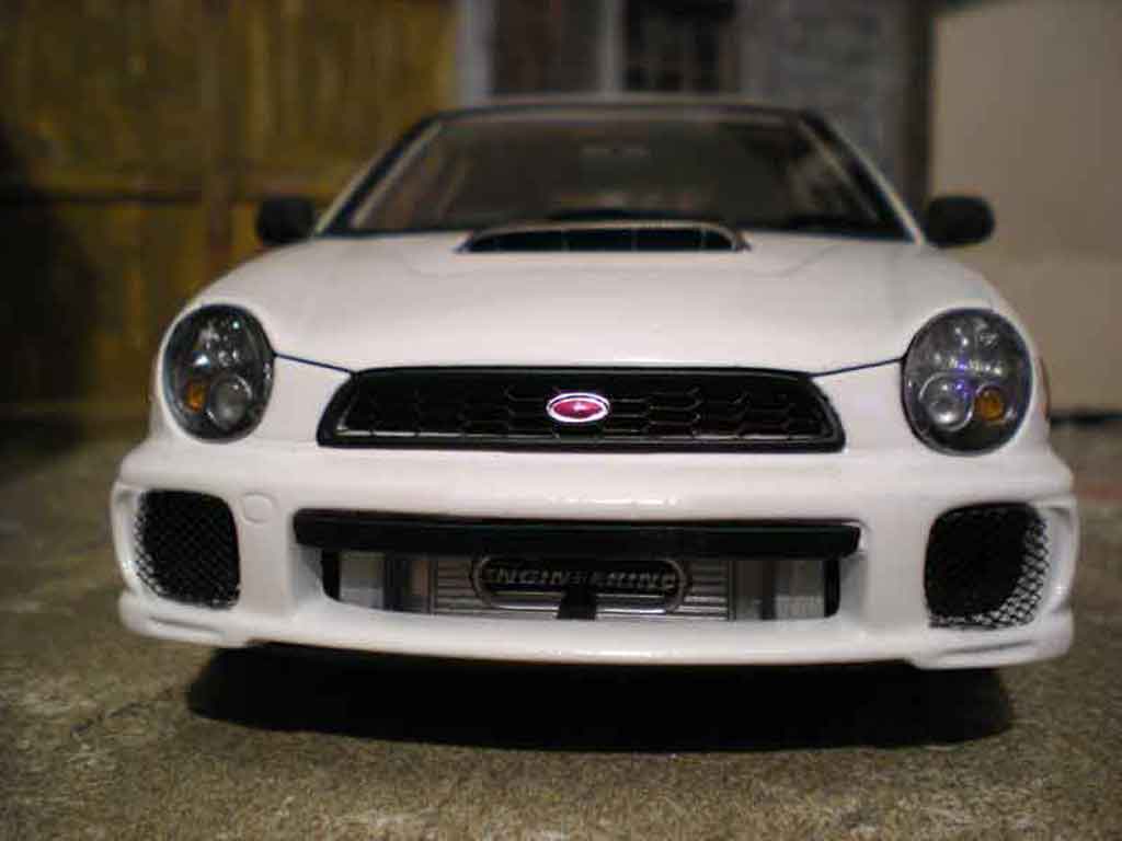 Subaru Impreza WRX Wagon 1/18 Autoart WRX Wagon sti jdm wit modelauto