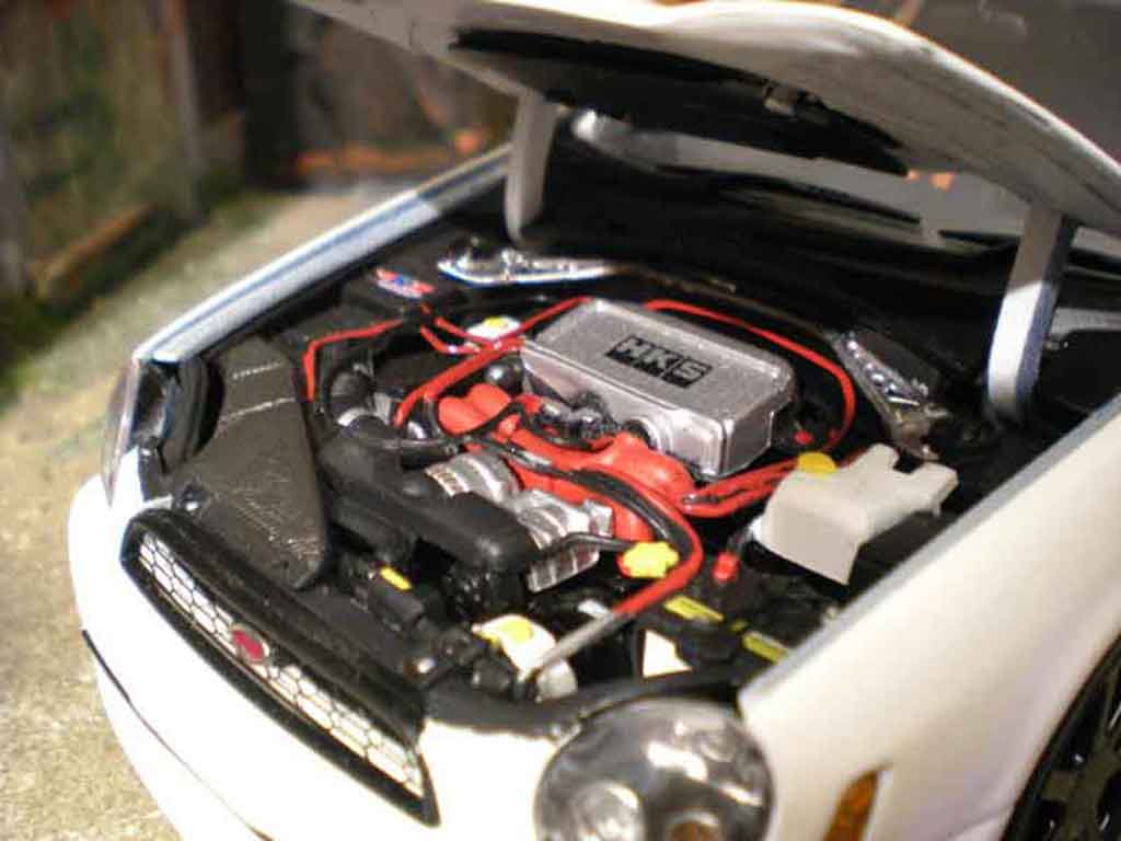 Subaru Impreza STI jdm wit 1/18 Autoart