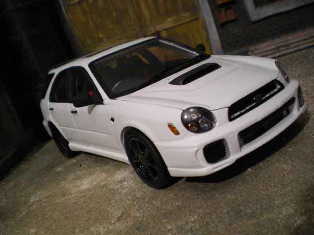 Subaru Impreza STI jdm wit 1/18 Autoart