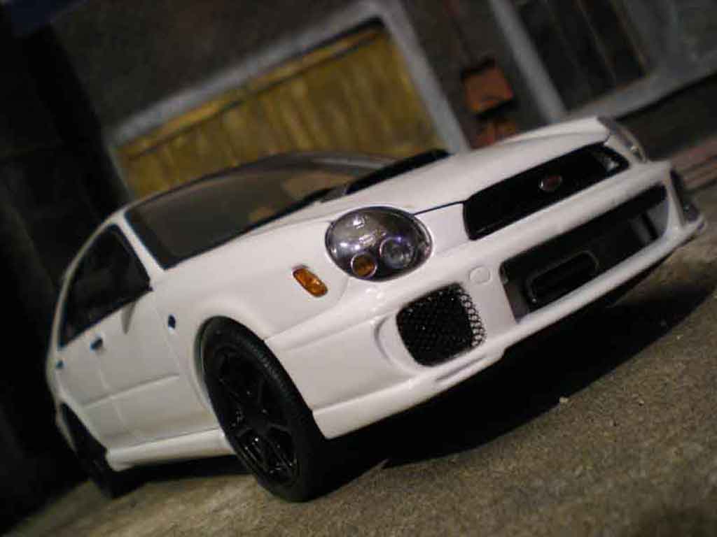 Subaru Impreza STI jdm wit 1/18 Autoart