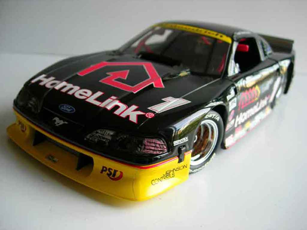 Ford Mustang 1999 1/18 GMP 1999 v8 paul gentilozzi modelauto