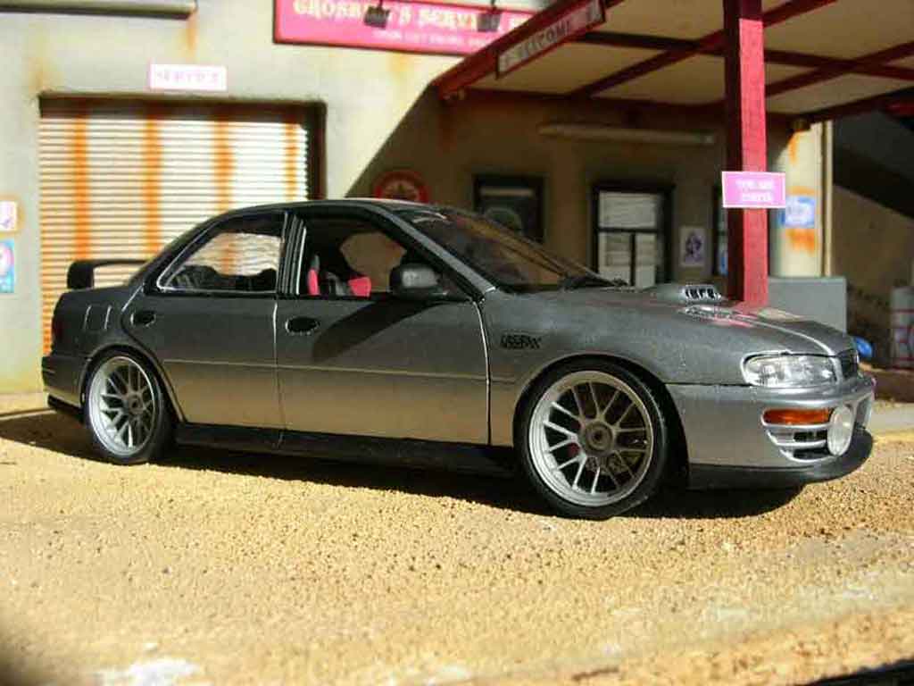 Subaru Impreza STI GT Turbo wrx grijs 1/18 Autoart