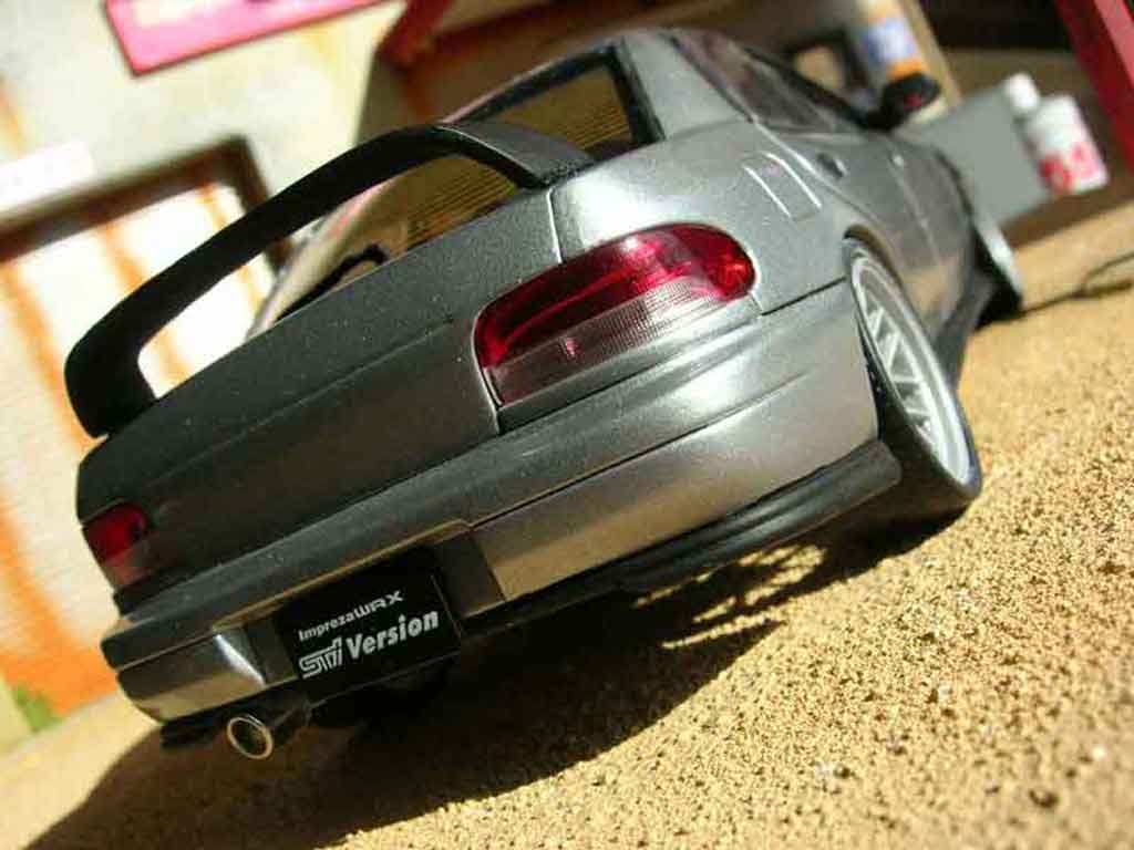 Subaru Impreza STI GT Turbo wrx grijs 1/18 Autoart