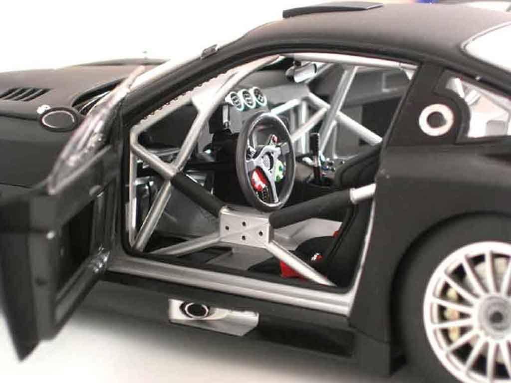 Ferrari 575 GTC competition satin black 1/18 Kyosho