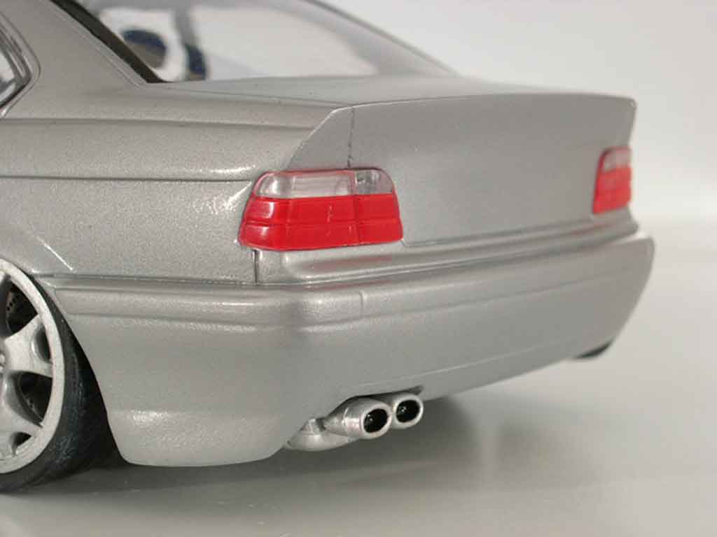 Bmw X5 E36 coupe grijs jantes bmw x5 1/18 Ut Models