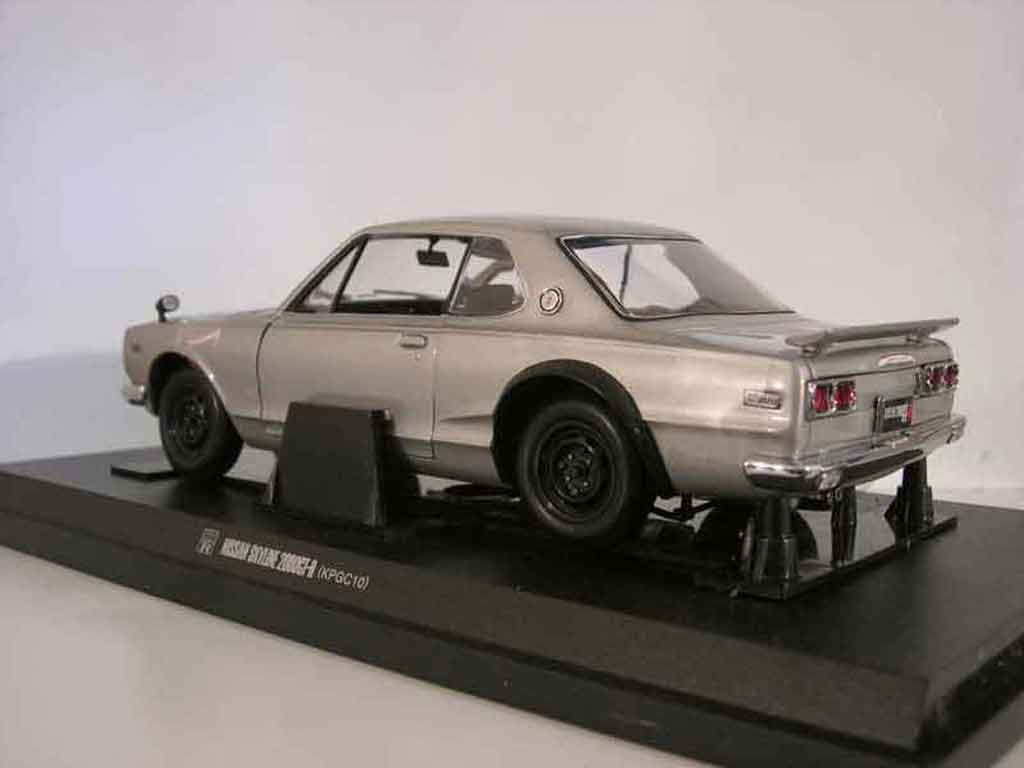 Nissan Skyline 2000 gt-r kpgc 10 grijs 1/18 Kyosho