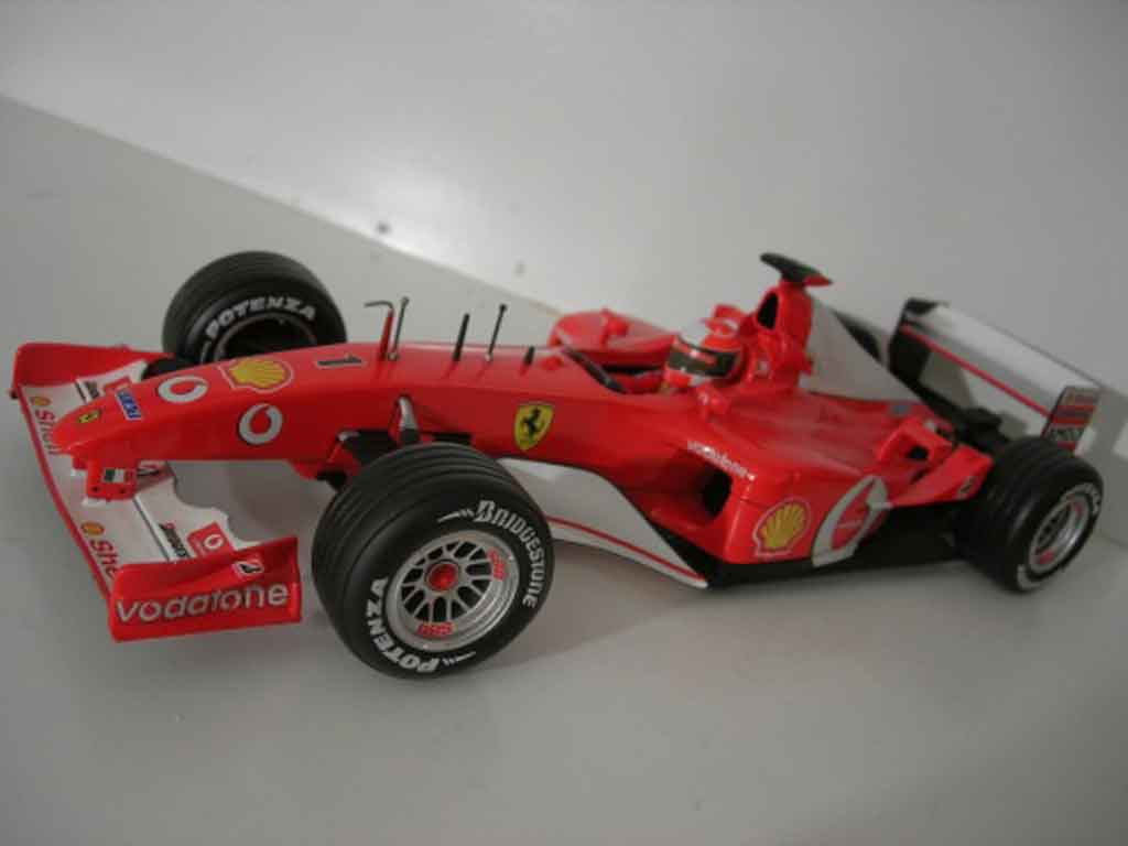 Ferrari F1 F2002 1/18 Hot Wheels F2002 schumacher modelauto