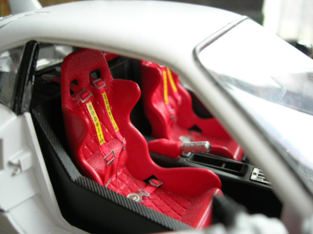 Ferrari F40 LM wit 1/18 Burago