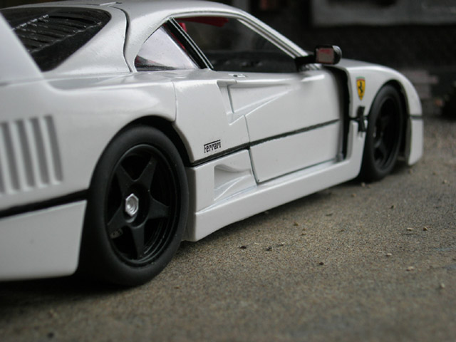 Ferrari F40 LM wit 1/18 Burago