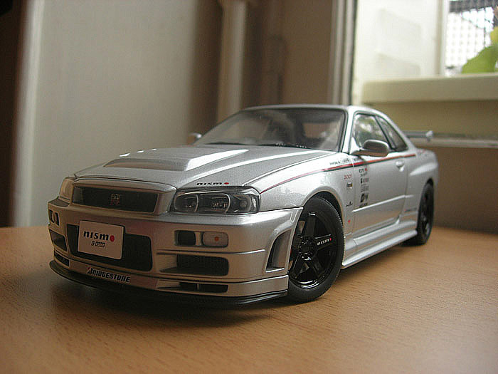 Nissan Skyline R34 GTR 1/18 Autoart R34 GTR nismo z-tune Z2 modelauto
