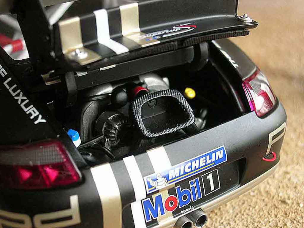 Porsche 911 GT3 CUP vip #88 p0001 1/18 Autoart