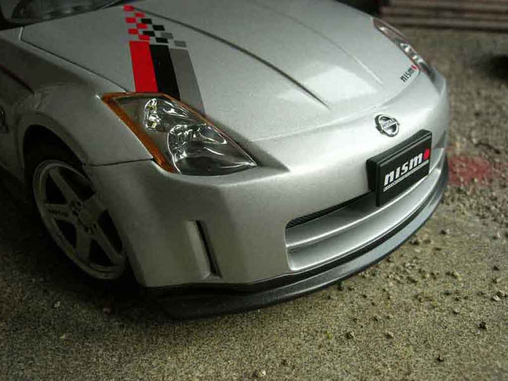 Nissan 350Z 1/18 Autoart Nismo s-tune modelauto