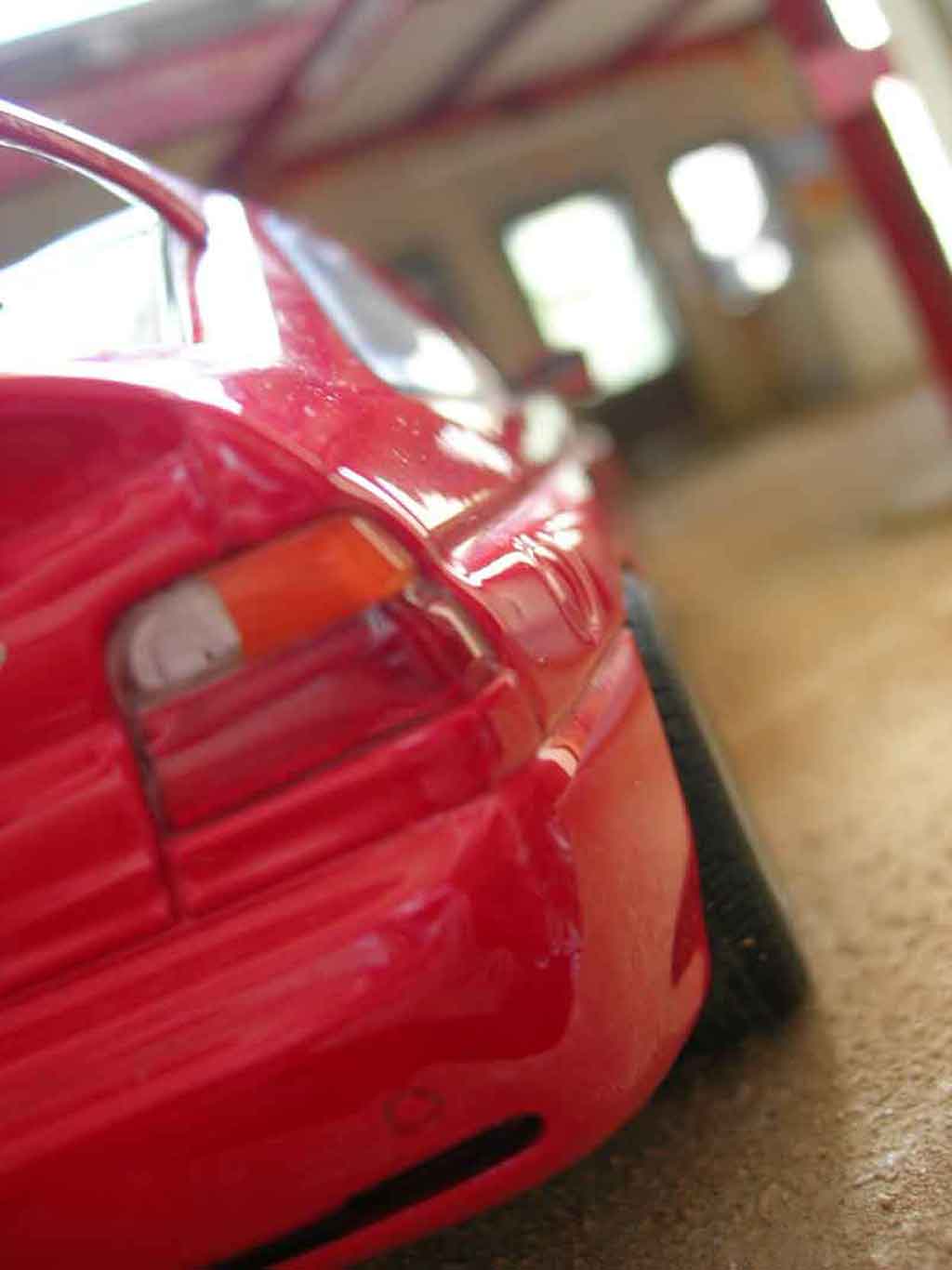 Ford Escort Cosworth rs rood 1/18 Ut Models