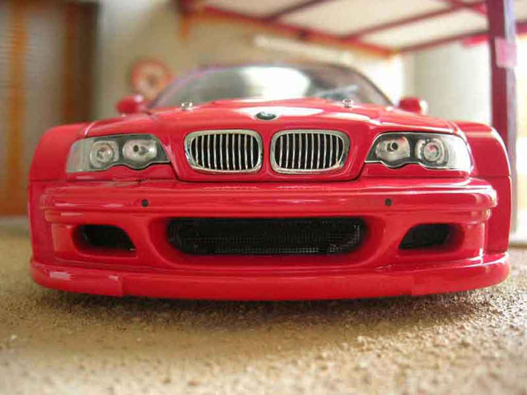 Bmw M3 coupe GTR E46 rood 1/18 Minichamps