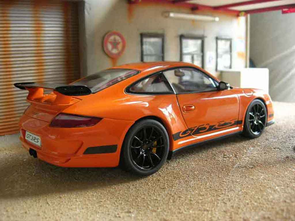 Porsche 911 GT3 RS oranje jantes zwart 1/18 Autoart