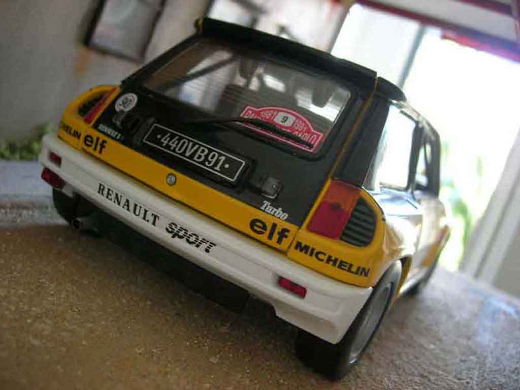 Renault 5 Turbo rallye ragnotti 1/18 Universal Hobbies