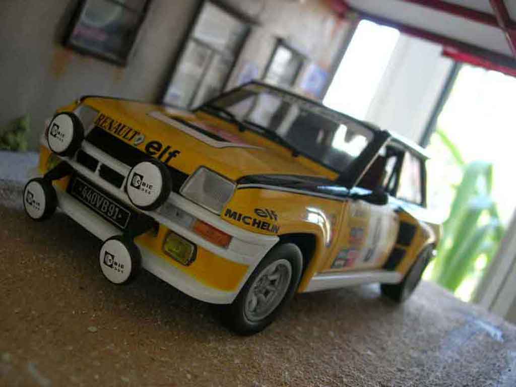 Renault 5 Turbo rallye ragnotti 1/18 Universal Hobbies