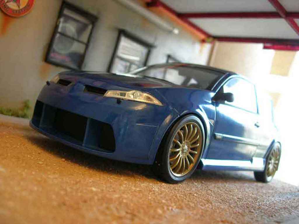 Renault Megane MTK 1/18 Norev MTK vampire blauw modelauto