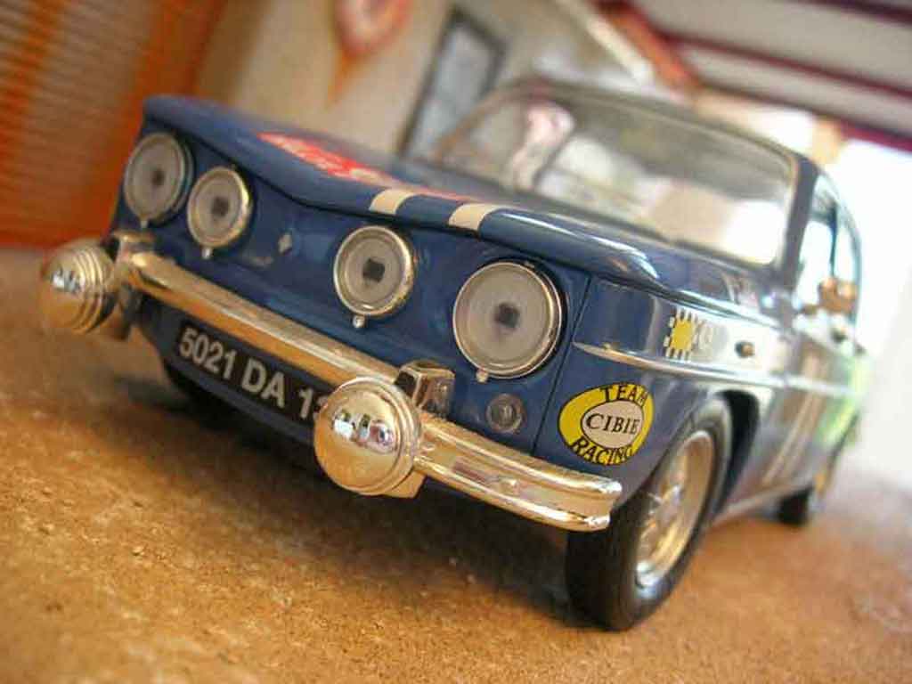 Renault 8 Gordini rallye 1/18 Solido