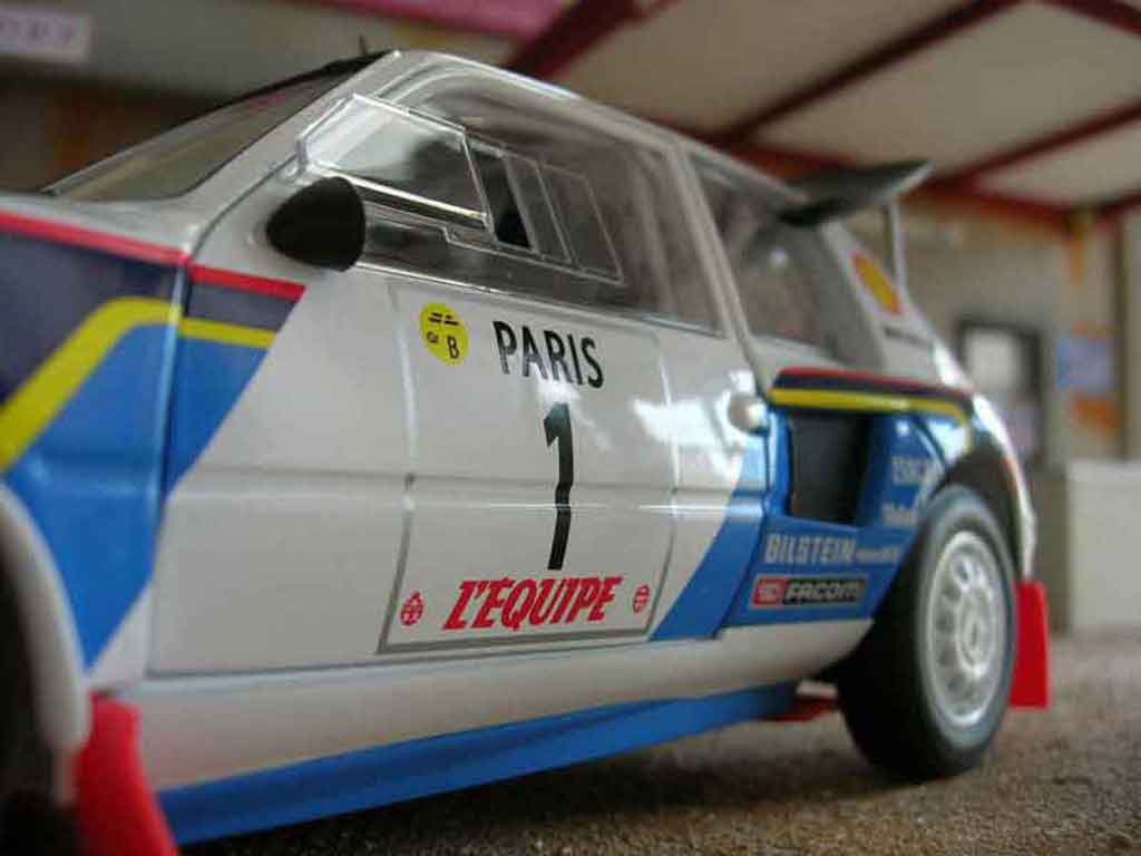 Peugeot 205 Turbo 16 1986 #1 wit 1/18 Solido