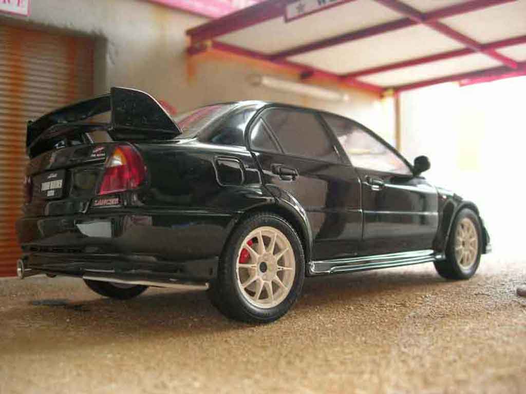 Mitsubishi Lancer Evolution VI tommi makinen edition zwart 1/18 Autoart