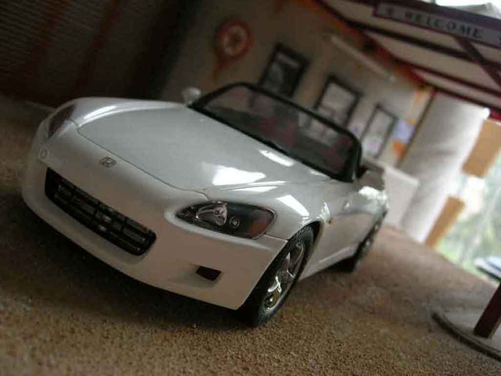 Honda S2000 1/18 Autoart wit modelauto
