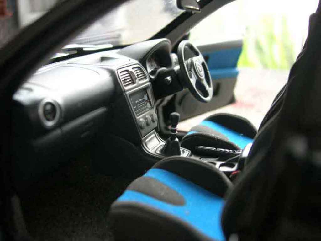 Subaru Impreza WRX STI 2006 zwart 1/18 Autoart