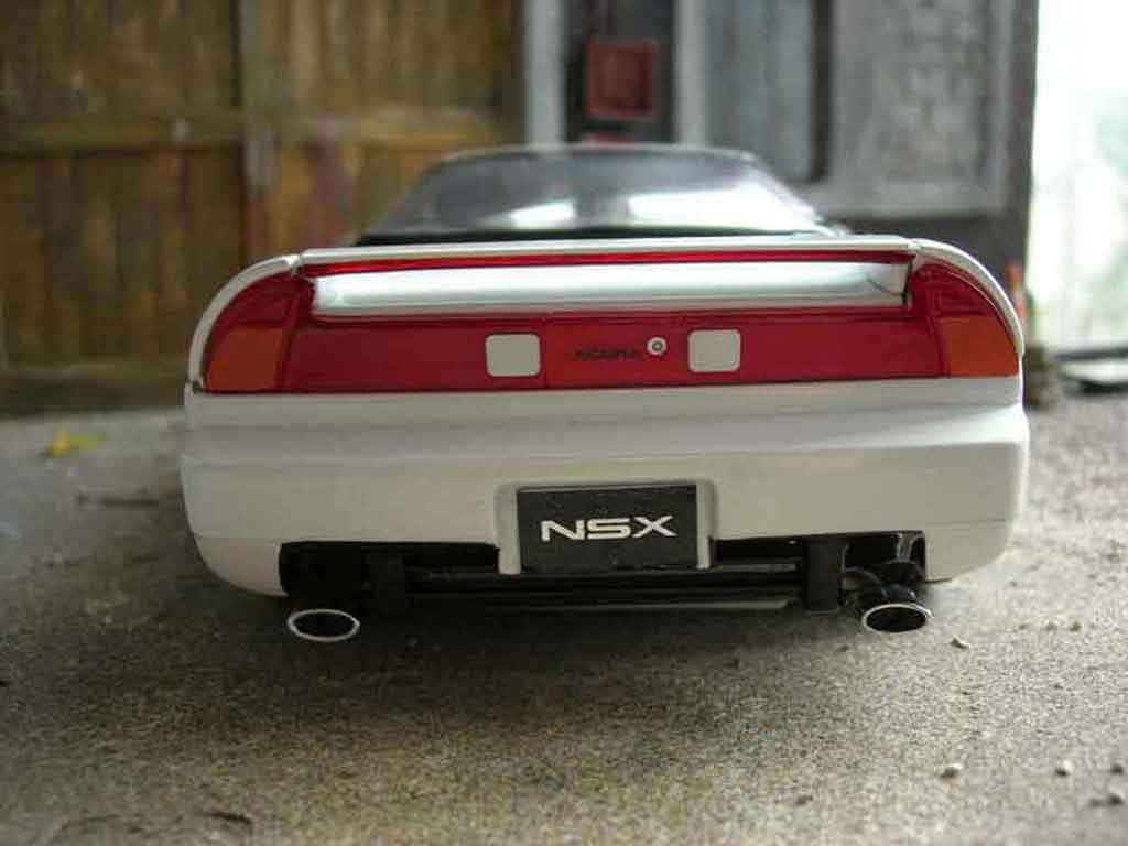 Acura NSX Berlinetta wit 1/18 Kyosho