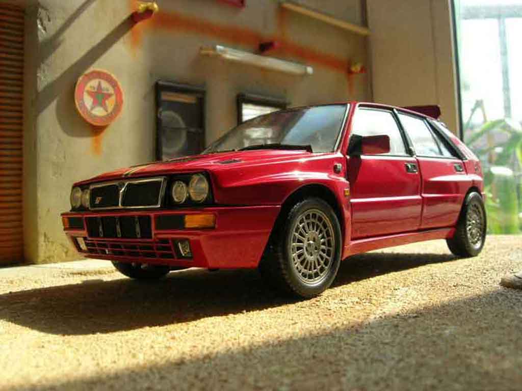 Lancia Delta HF Integrale evolution 2 collezione 1/18 Kyosho