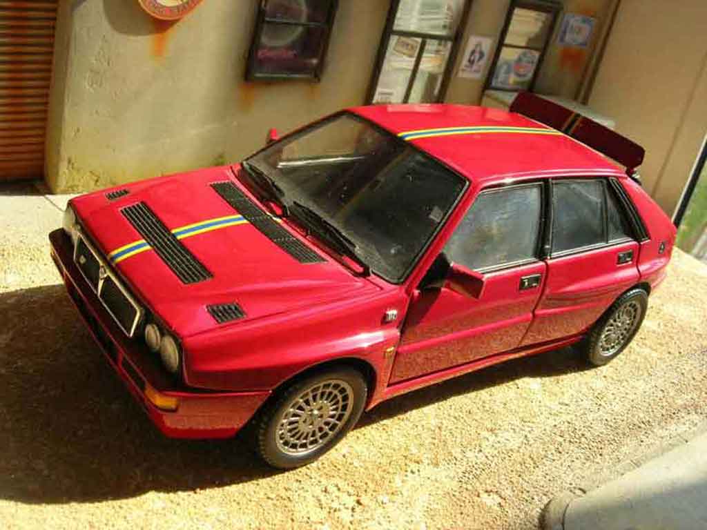 Lancia Delta HF Integrale evolution 2 collezione 1/18 Kyosho