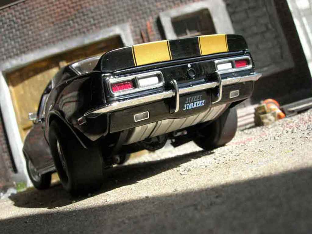 Chevrolet Camaro Z28 street stalkerz grijs zwart bandes dorees 1968 1/18 Exact Detail Replicas