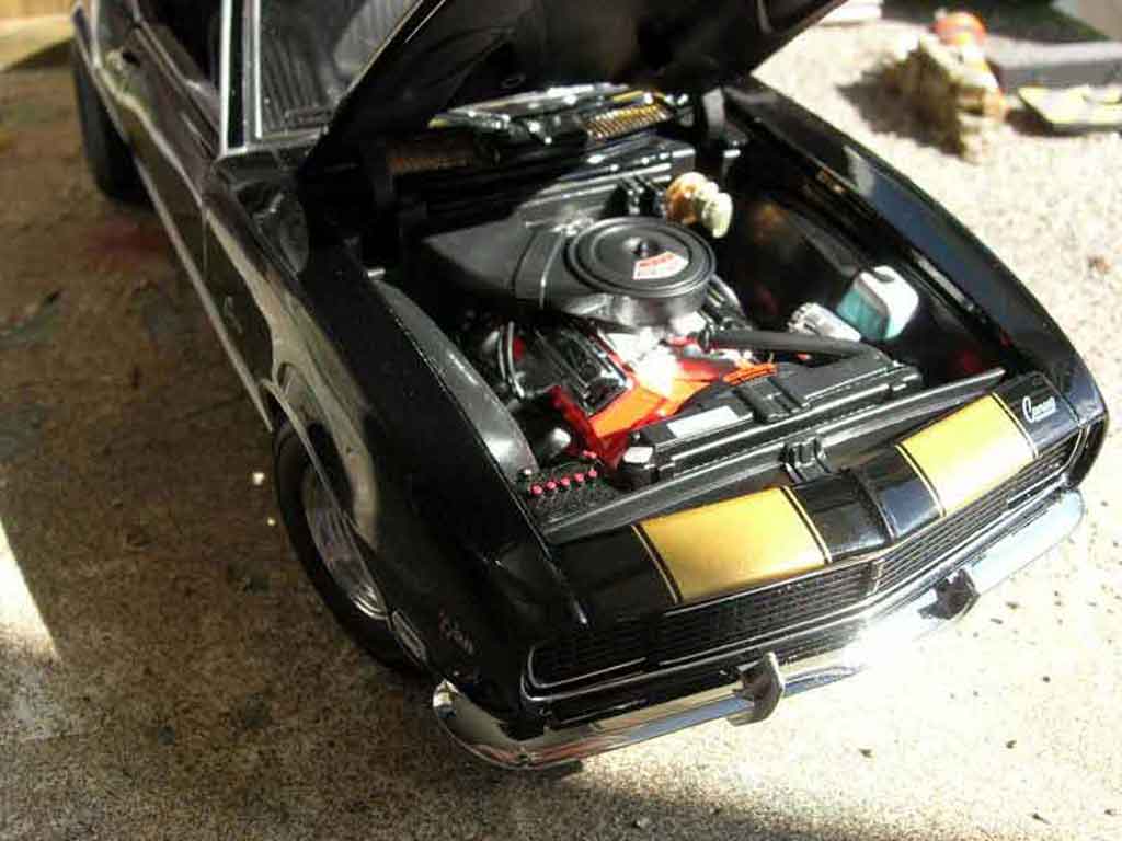 Chevrolet Camaro Z28 street stalkerz grijs zwart bandes dorees 1968 1/18 Exact Detail Replicas