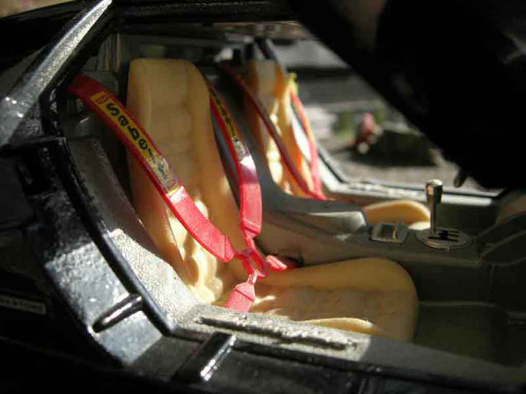 Lamborghini Countach 5000 Quattrovalvole zwart 1/18 Burago