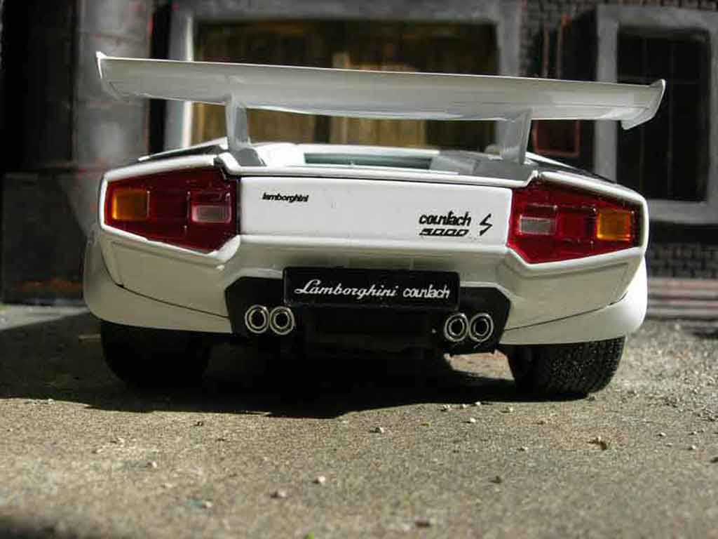 Lamborghini Countach 5000 Quattrovalvole wit 1/18 Kyosho