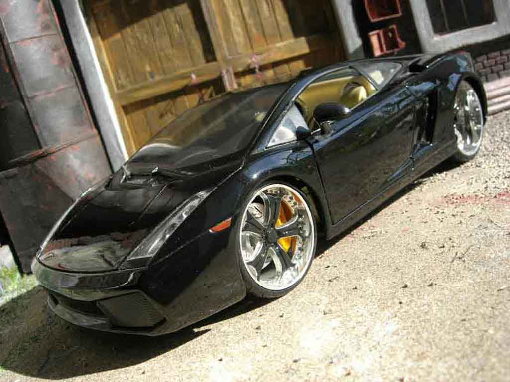 Lamborghini Gallardo SE 1/18 Playerz SE tuning zwart modelauto