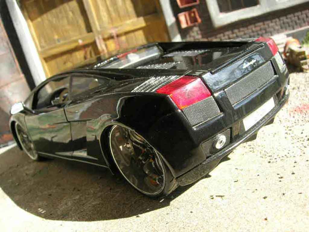 Lamborghini Gallardo SE tuning zwart 1/18 Playerz