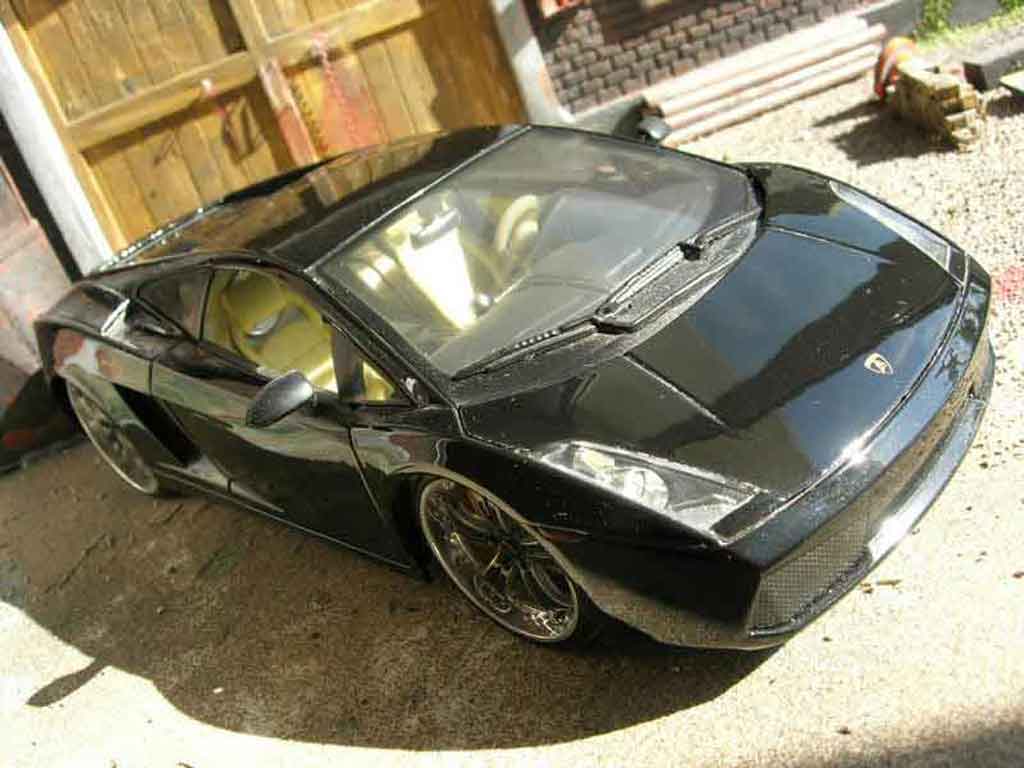 Lamborghini Gallardo SE tuning zwart 1/18 Playerz