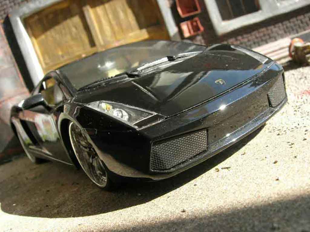Lamborghini Gallardo SE tuning zwart 1/18 Playerz