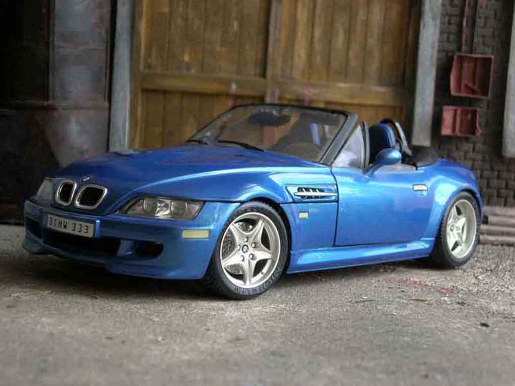 Bmw Z3 M 1/18 Burago M roadster blauw 1996 modelauto