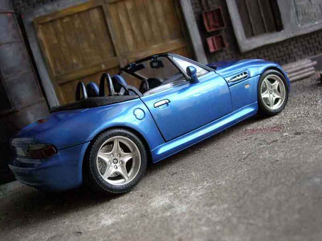 Bmw Z3 M Roadster blauw 1996 1/18 Burago