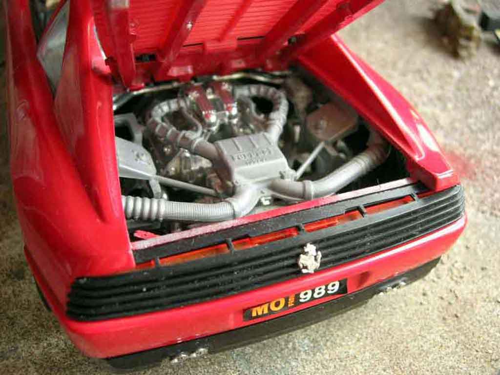 Ferrari 348 TB rood 1/18 Burago