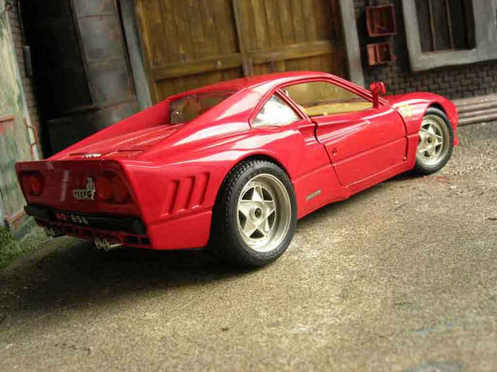 Ferrari 288 GTO 1/18 Burago GTO rood jantes f40 modelauto