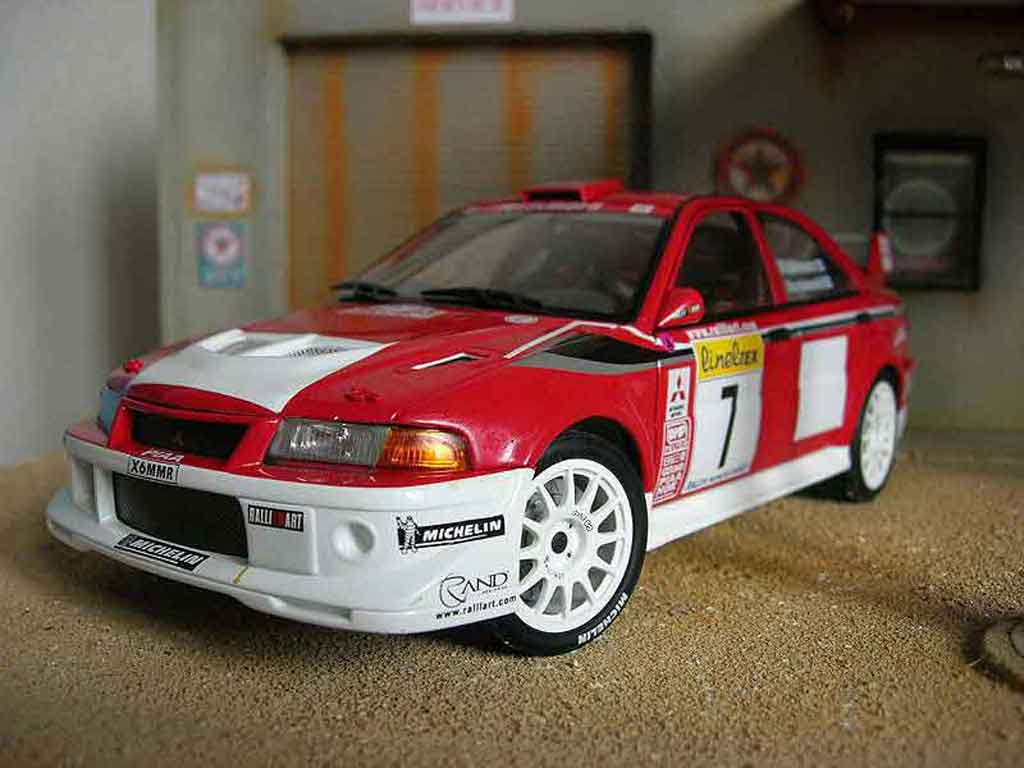 Mitsubishi Lancer Evolution VI 1/18 Autoart Evolution VI WRC 2001 Makinen Monte Carlo rood modelauto