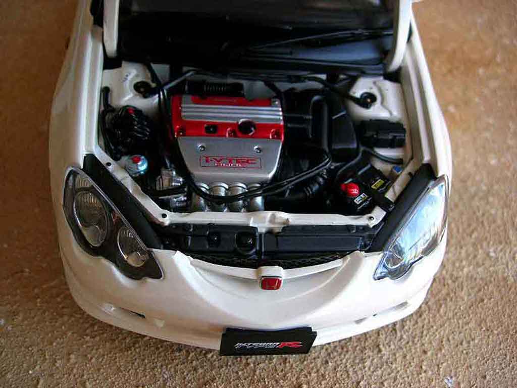 Honda Integra Type R DC5 1/18 Autoart
