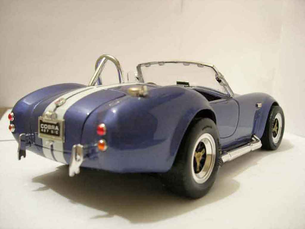 AC Cobra shelby 427 s/c blauw 1/18 Road Signature