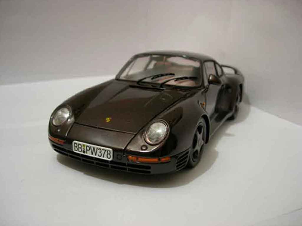 Porsche 959 1985 1/18 Motorbox 1985 bruin modelauto