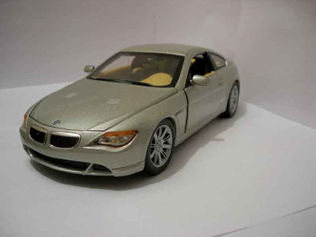 Bmw 645 E63 1/18 Hot Wheels E63 ci coupe interieur cuir peau autruche superb sellerie modelauto