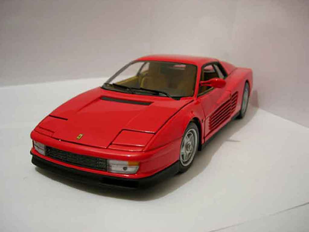 Ferrari Testarossa 1984 1/18 Hot Wheels Elite 1984 rood modelauto